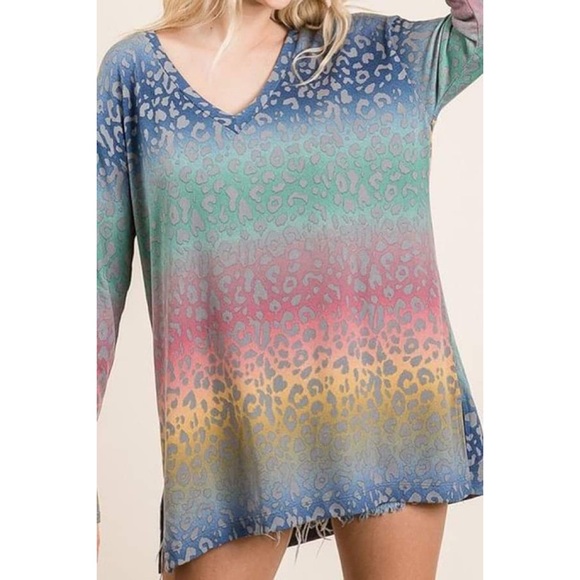 🌀💗Tie Dye Animal Print Top🔥 - Picture 3 of 4